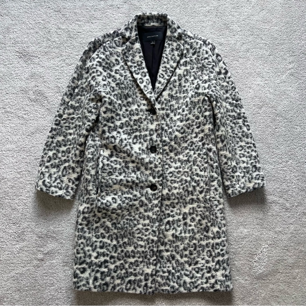 Ann Taylor White Leopard Wool Blend Crop Sleeve Coat